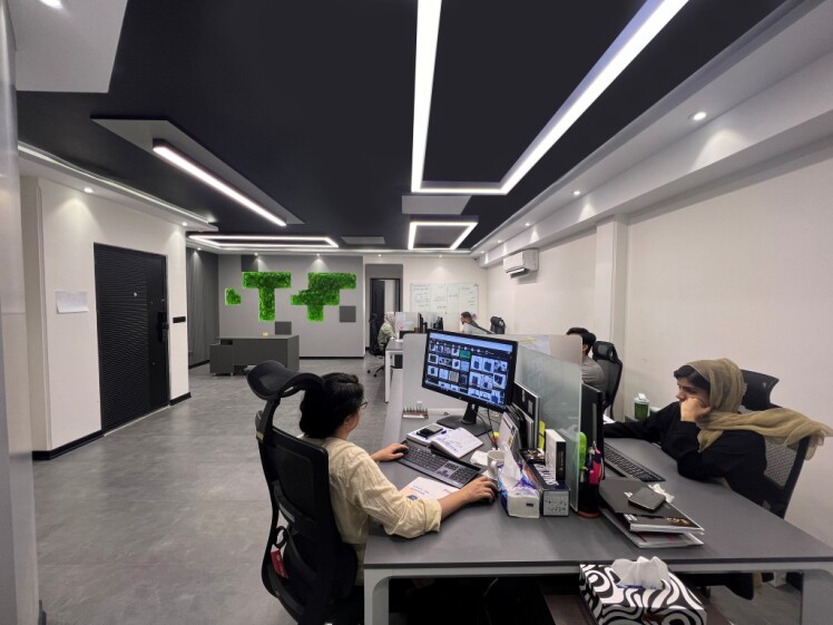 طراحی دفتر کار باز (Open Office) یا طراحی سنتی؟ بررسی مزایا و معایب هر سبک